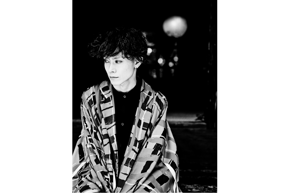 俳優・玉城裕規のポートレート写真